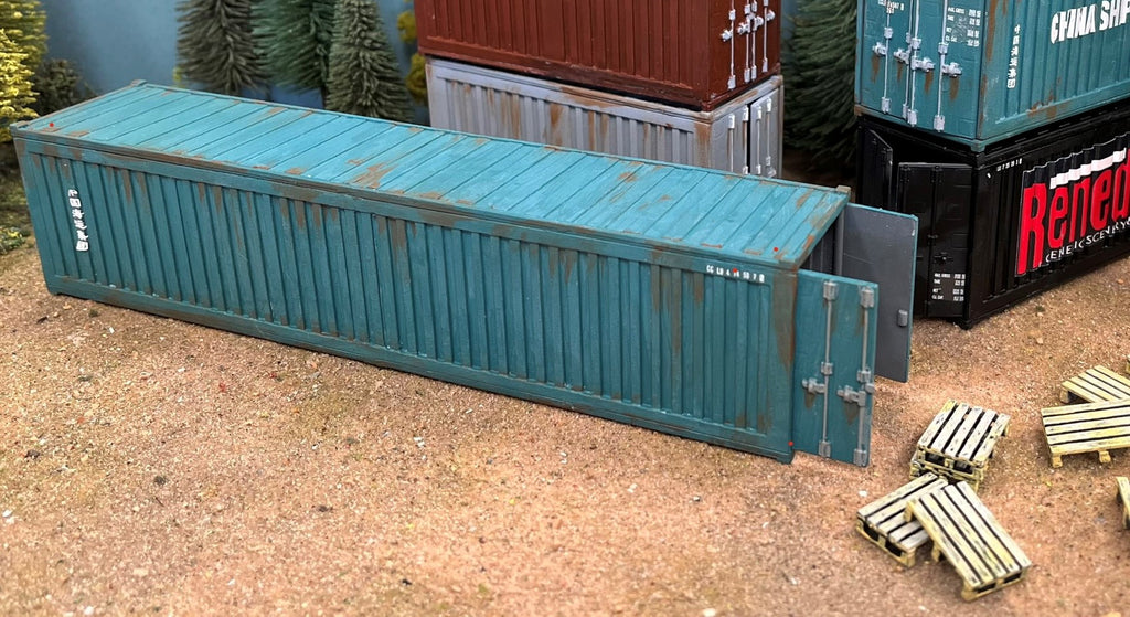 Renedra Terrain - Shipping Container & 8 Pallets (40FT)