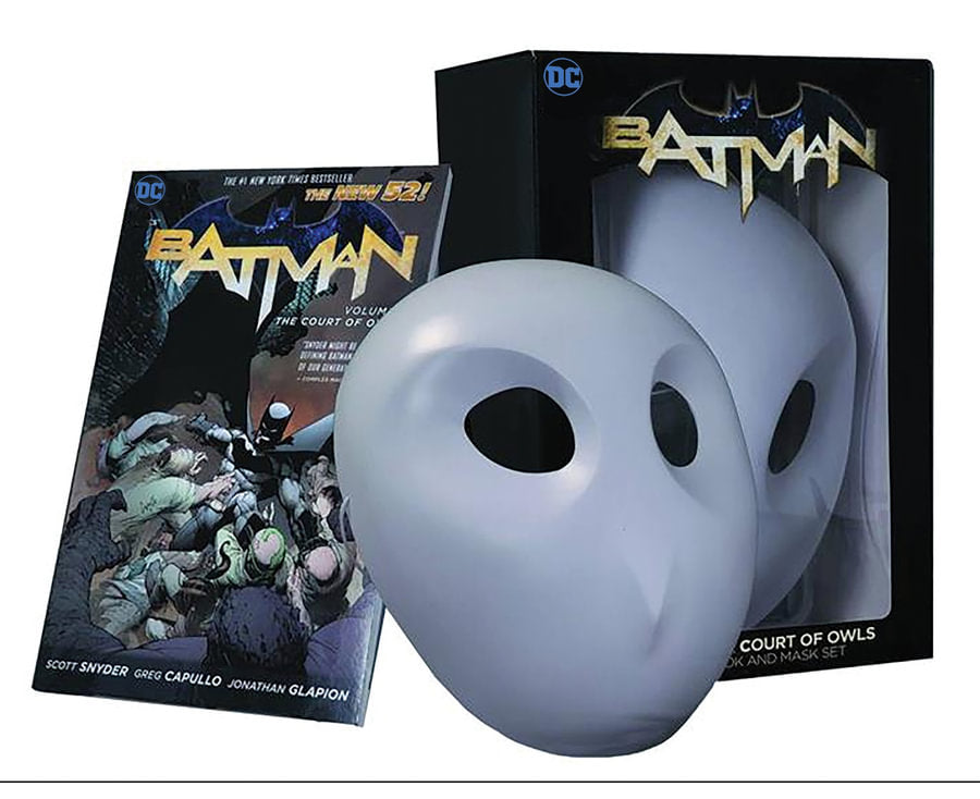 Batman The Court of Owls Mask and Book Set The Court of Owls Mask and Book Set