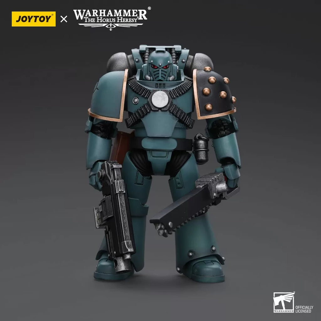 JoyToy Warhammer Collectibles: 1/18 Scale Sons of Horus MKIV Tactical Squad Legionary with Bolter