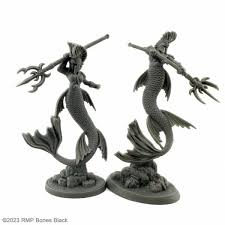 Reaper - Unpainted - 20611 - Bones Black: Merfolk Royal Guards (2)