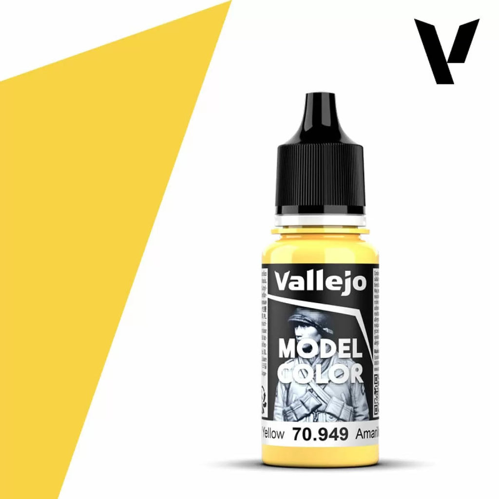 Vallejo - 70.949 - Model Color - Light Yellow 18ml