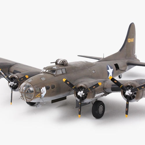 Academy 1/72 USAAF B-17E "Pacific Threater" Flying Fortress Bomber Scaled Plastic Model Kit - 12533