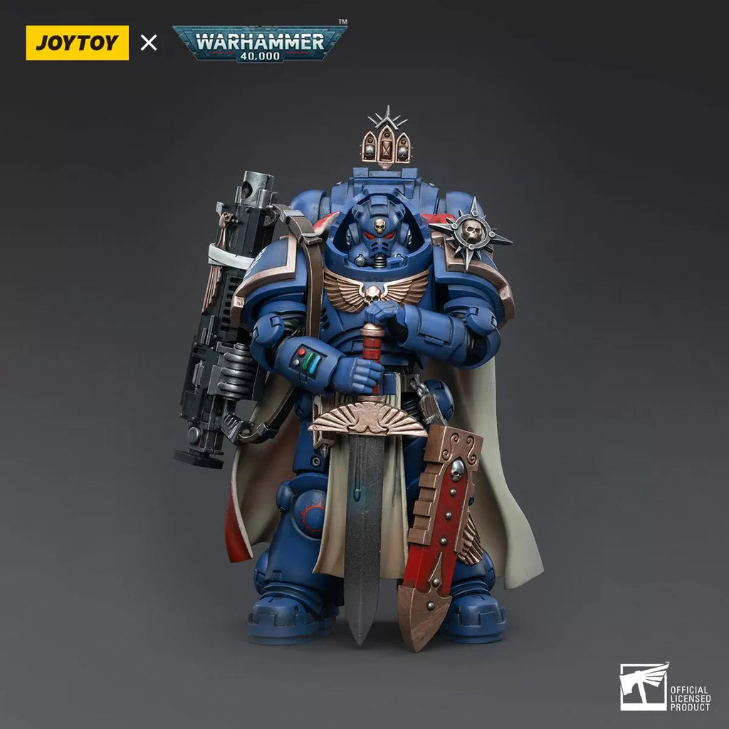 JoyToy 1/18 Scale Ultramarines Captain With Master-crafted Heavy Bolt Rifle